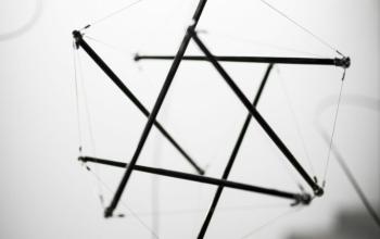 pole arts visuel